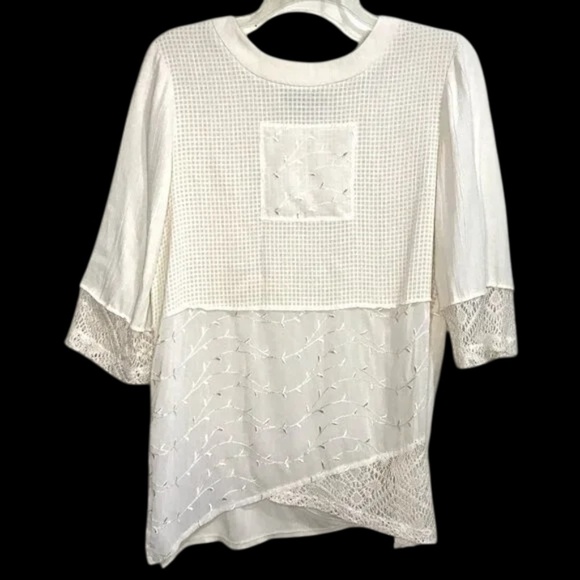 Jessica Howard Soft off White Asymmetrical Poly Top in Patchwork of Fabrics - Picture 1 of 12